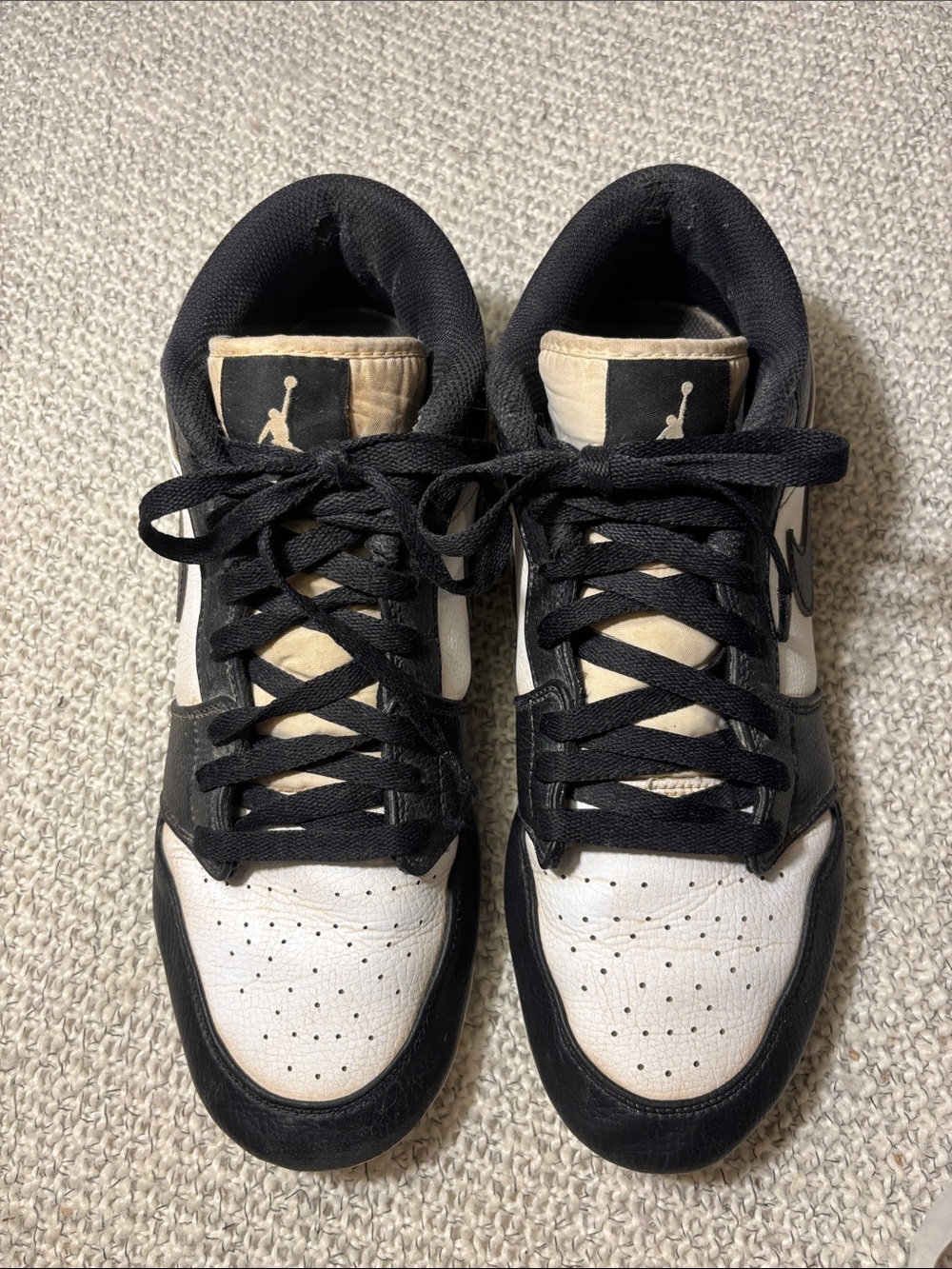 Jordan 1 Low TD Football Cleats
Panda Black White AJ1 Men's Size 10.5 - Picture 9 of 9